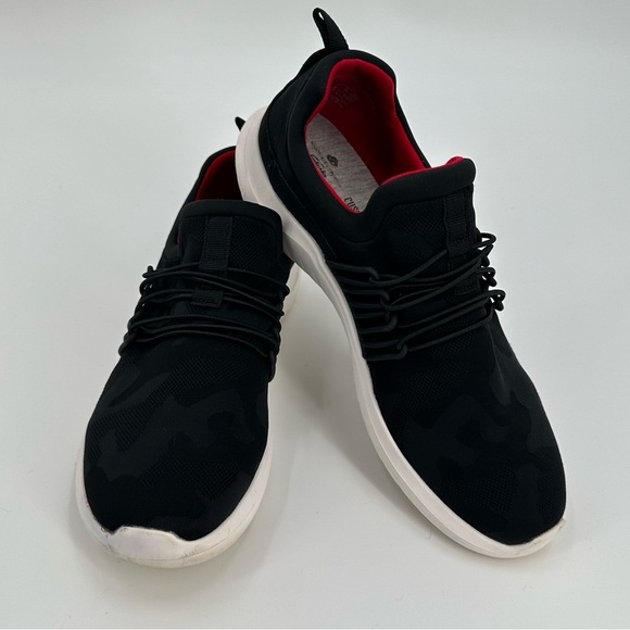 Clarks Cloudsteppers Nova Ave Cushion Soft Black Camo Slip On Sneakers Size 9M - Picture 1 of 16
